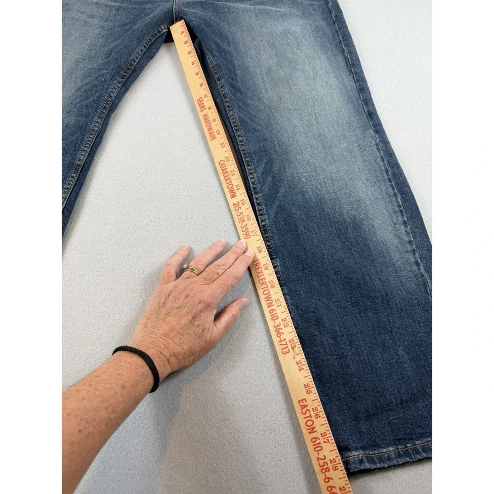 Levi's 559 Jeans‎ Men's 38x30 Blue Relaxed Straight Denim Classic Fit